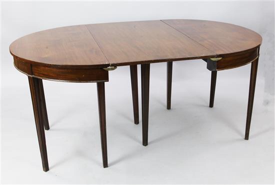 Mahogany dining table & 2 leaves